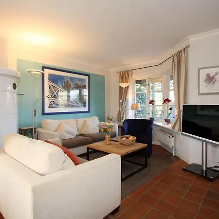 Holiday home Heideblick Hues Wenningstedt-Braderup